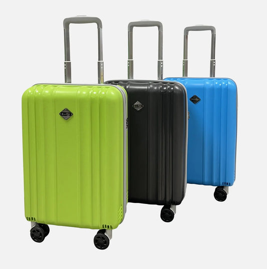 Bagaglio a mano omologato Ryanair e EasyJet con lucchetto TSA integrato.