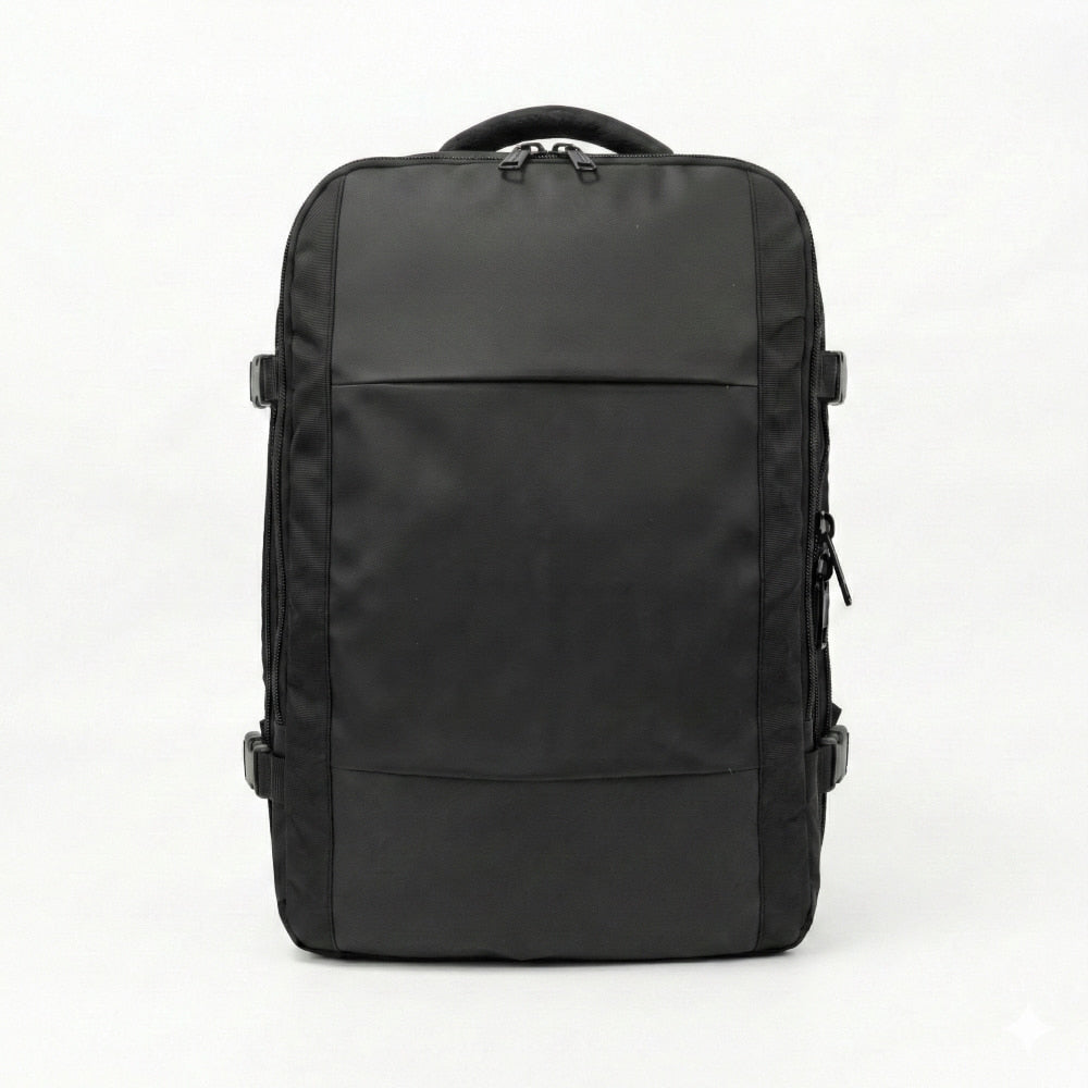 Interno spazioso dello zaino da viaggio espandibile. Mostra il doppio scomparto organizzato con tasca imbottita per pc portatile fino a 15 pollici, divisori per documenti e vano abbigliamento con tasca anti-odore.