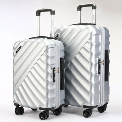 Set trolley rigidi in ABS+PC visti frontalmente, leggeri e resistenti