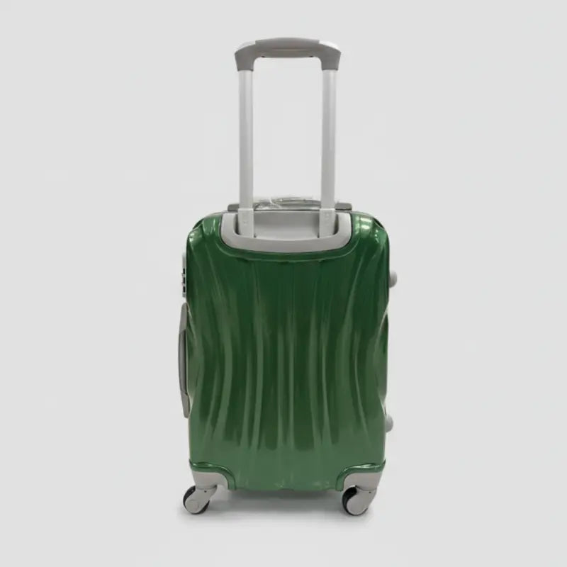 Dettaglio delle 4 ruote piroettanti a 360 gradi e del carrello telescopico in alluminio del trolley da viaggio.