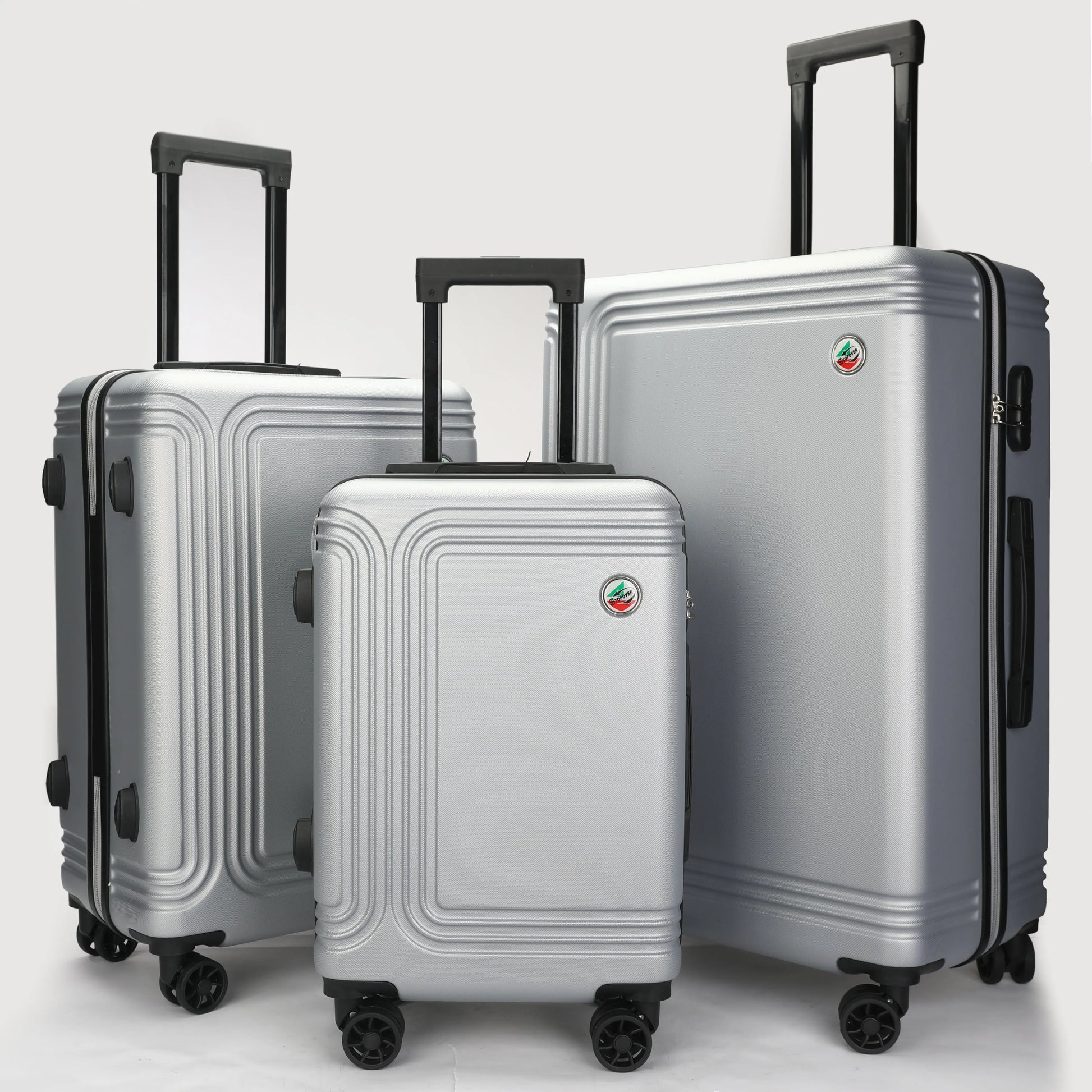 Vista frontale dei trolley ABS Stopover che mostra il design elegante nelle tre misure